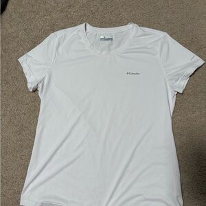 Columbia Women's Classic White Short Sleeve Tee